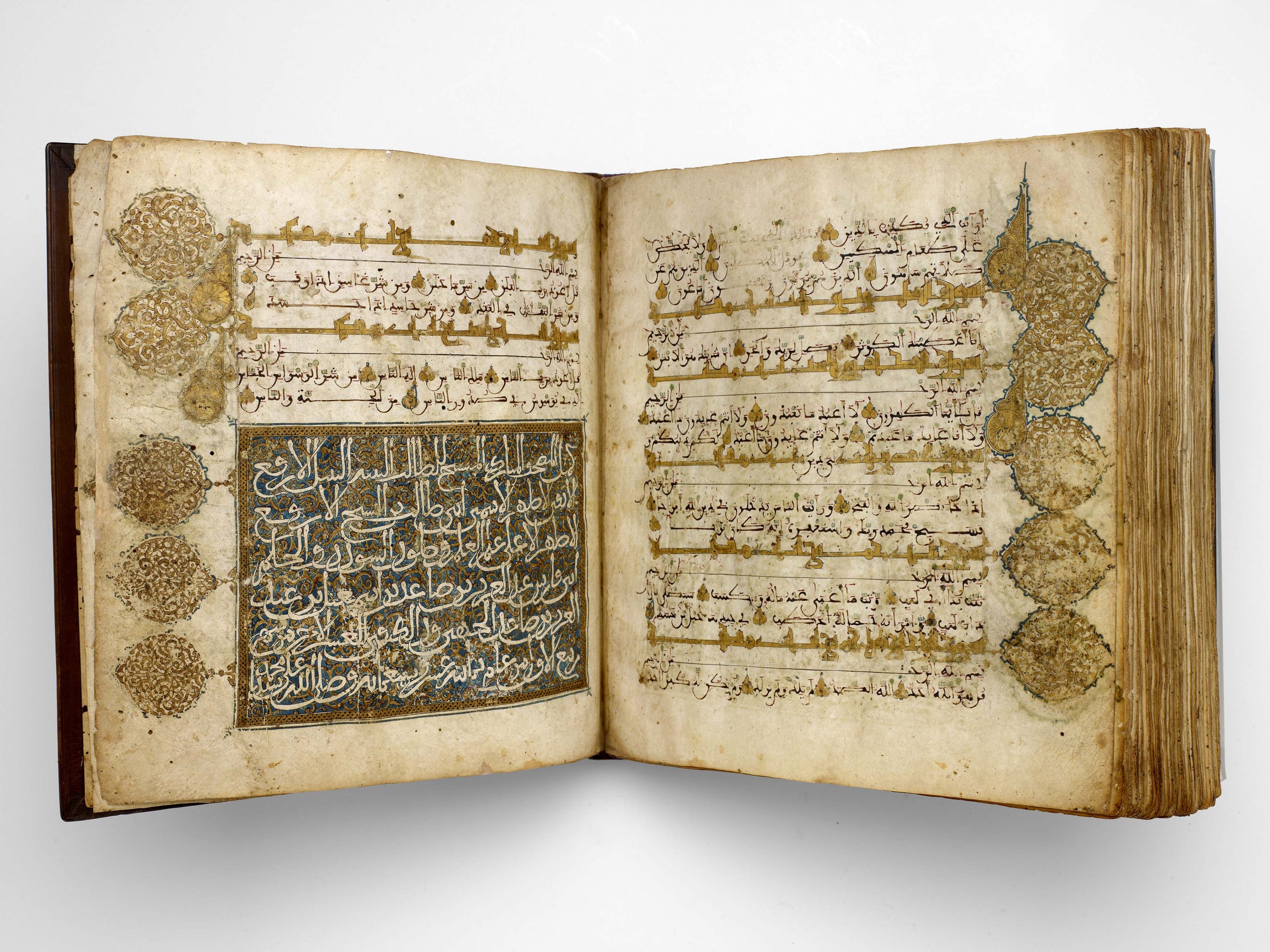 Qur’an Manuscript in Maghribi Script, Morocco, end of Rabi’ al-Awwal, AH 718 / 1318, ink, opaque watercolor, and gold on parchment, museum purchase funded by the Honorable and Mrs. Hushang Ansary, the Brown Foundation Accessions Endowment Fund, and the Alice Pratt Brown Museum Fund, 2007.1303, Museum of Fine Arts, Houston
